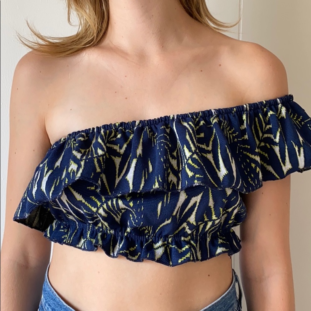 Zara one shoulder crop top Size Small